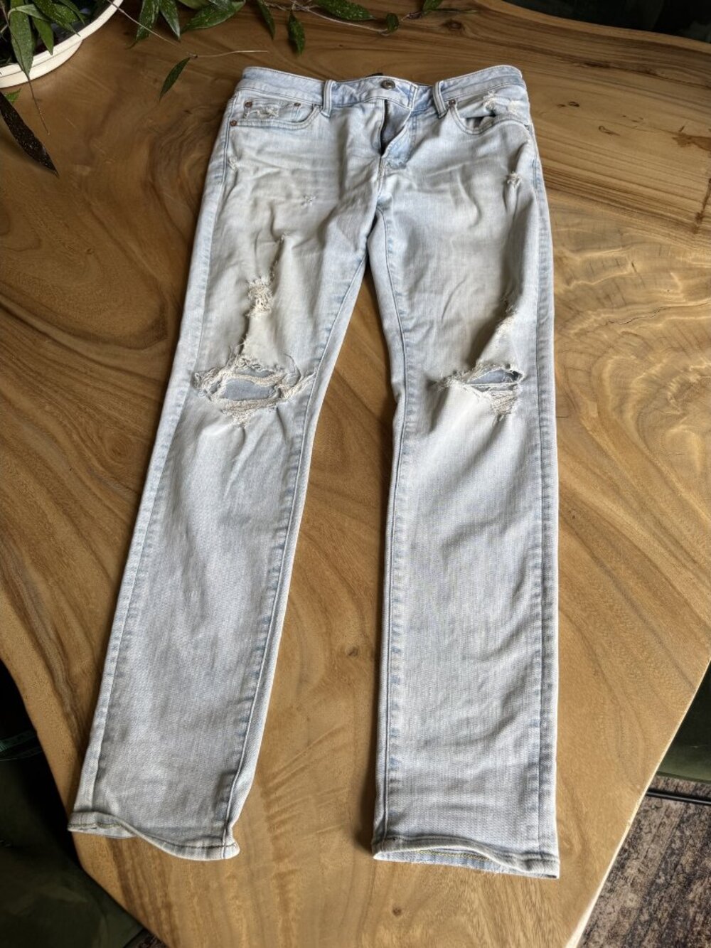 American Eagle AirFlex 360 Distressed Jeans Light Wash Men's 33x30 - Picture 1 of 6